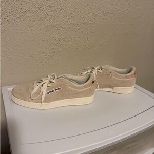 Reebok Men's Beige Athletic Shoes